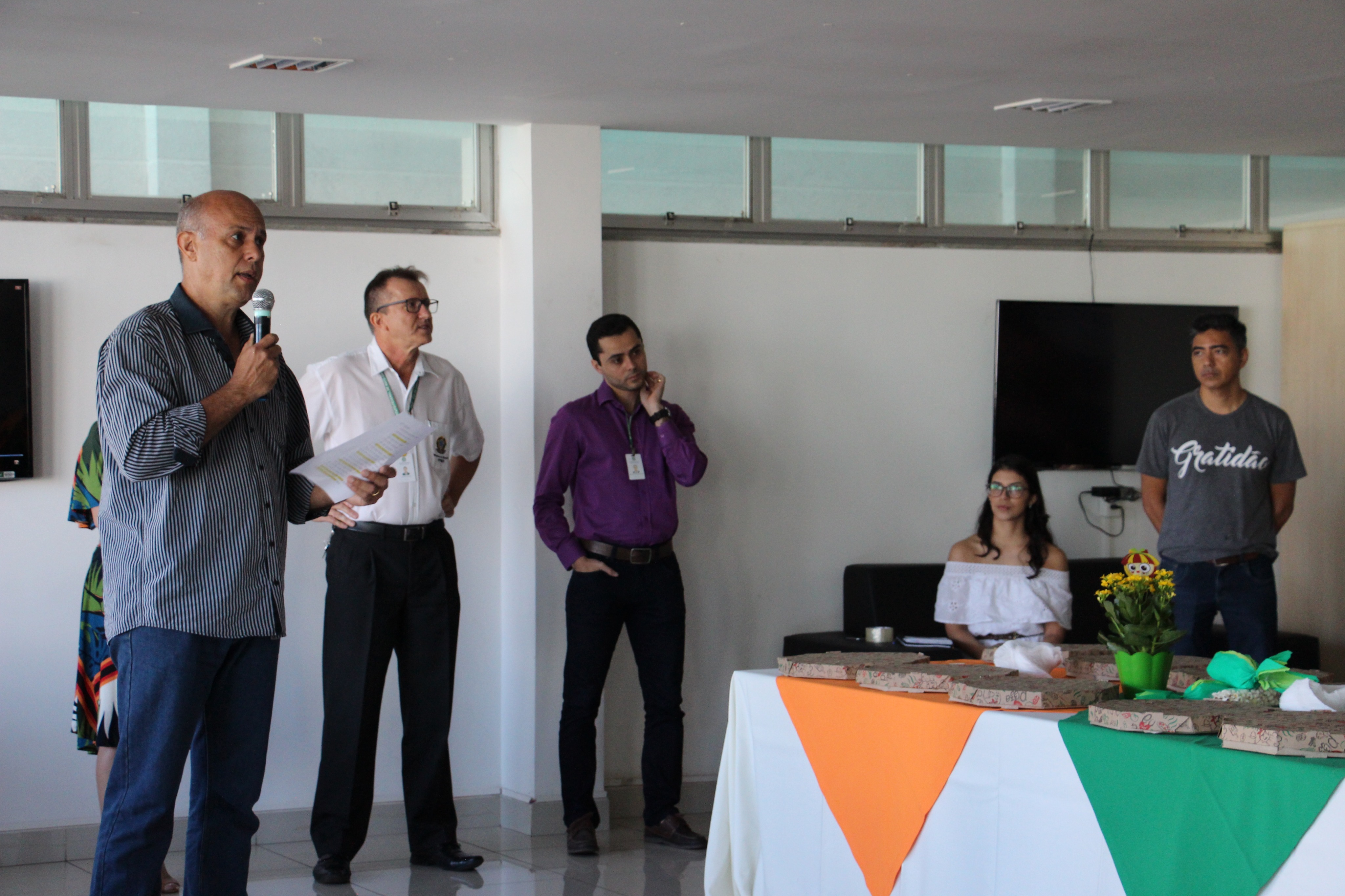 Café dos aniversariantes