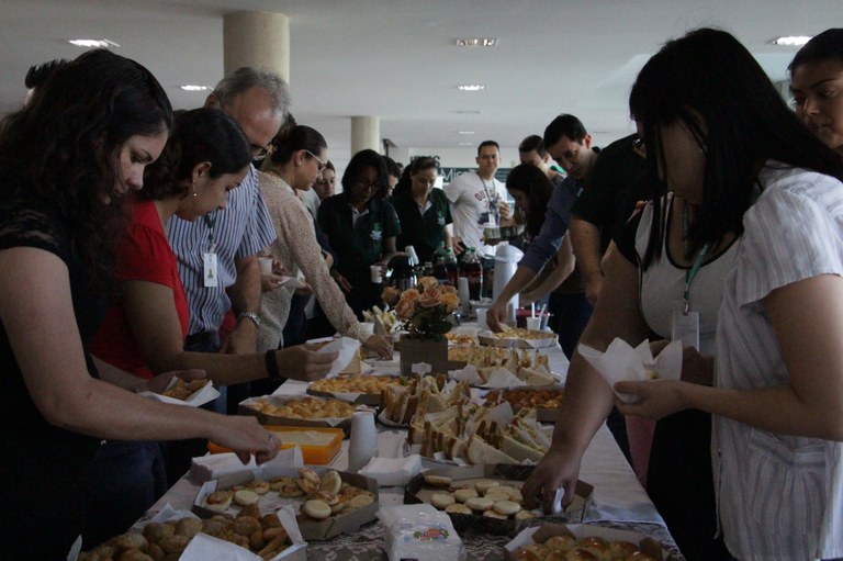 Café dos aniversariantes