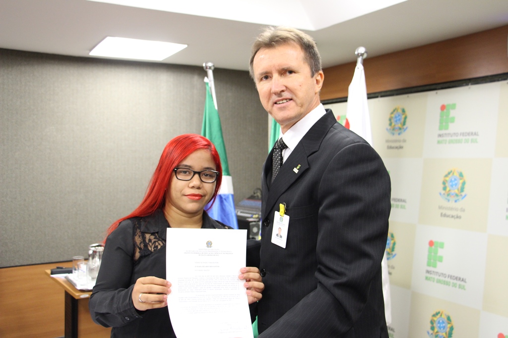 Jussara Hilario dos Santos - Auxiliar em Administração - Campus Nova Andradina