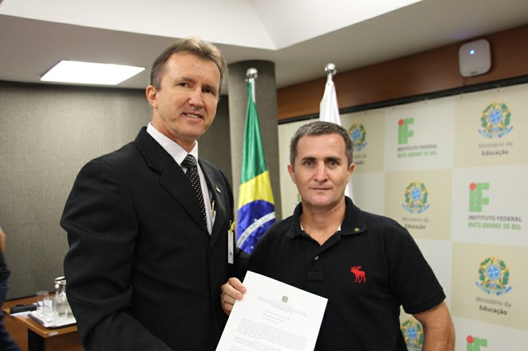 Ricardo de Carvalho - Assistente em Administração - Campus Naviraí