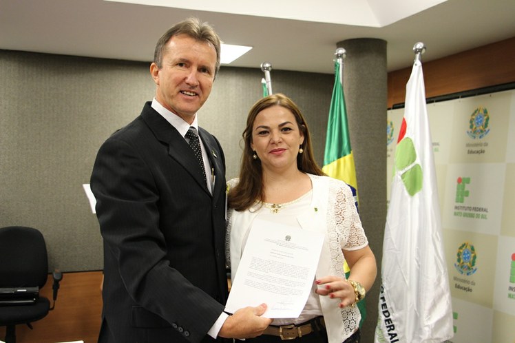 Simone Estigarribia de Lima - Pedagoga - Campus Dourados