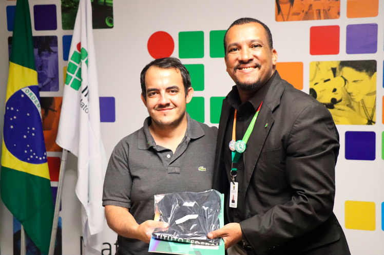 01 - ALISON VILMAR COLETI FARIA.png